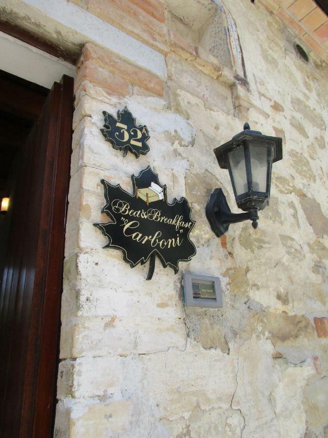 B&B Carboni Penna San Giovanni Екстериор снимка